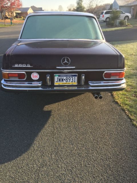 1970 Burgundy Mercedes-Benz S-Class Sedan
