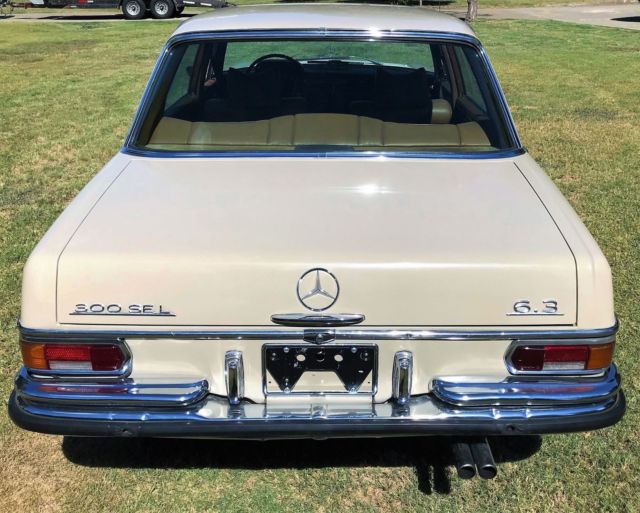 1970 Mercedes-Benz 300-Series Sedan