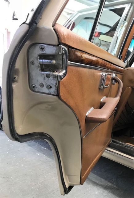 1970 Mercedes-Benz 300-Series Sedan