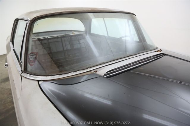 1970 Gray Mercedes-Benz 200-Series