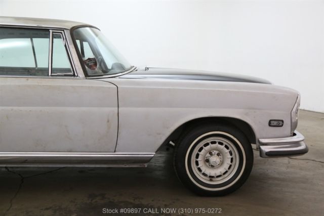1970 Gray Mercedes-Benz 200-Series