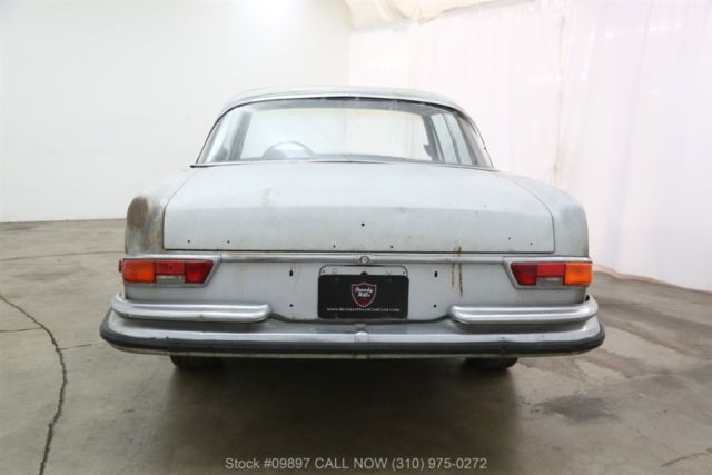 1970 Gray Mercedes-Benz 200-Series
