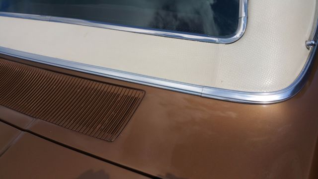 1970 Medium Brown Metallic Ford Thunderbird 4-Door