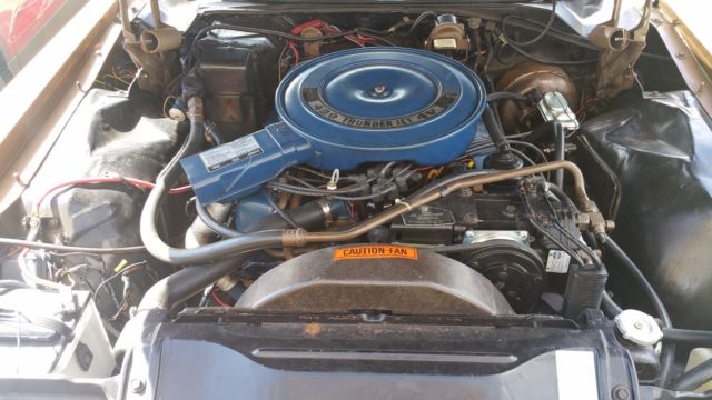 1970 Medium Brown Metallic Ford Thunderbird 4-Door