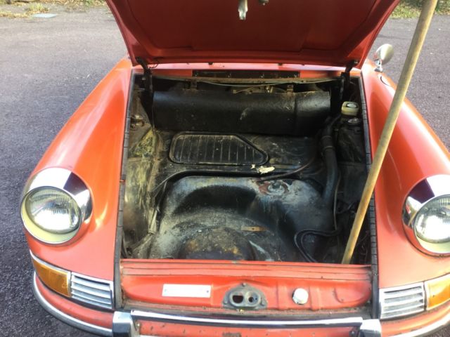 1970 Orange Porsche 911 Coupe