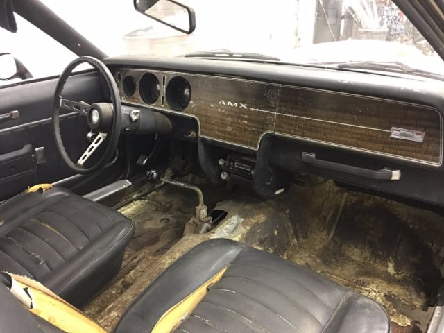 1970 RED AMC AMX 2 SEATER