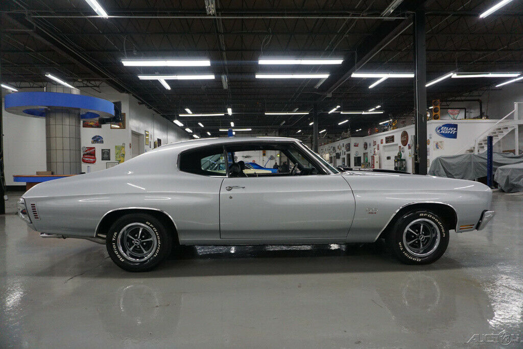 1970 Silver Chevrolet Chevelle