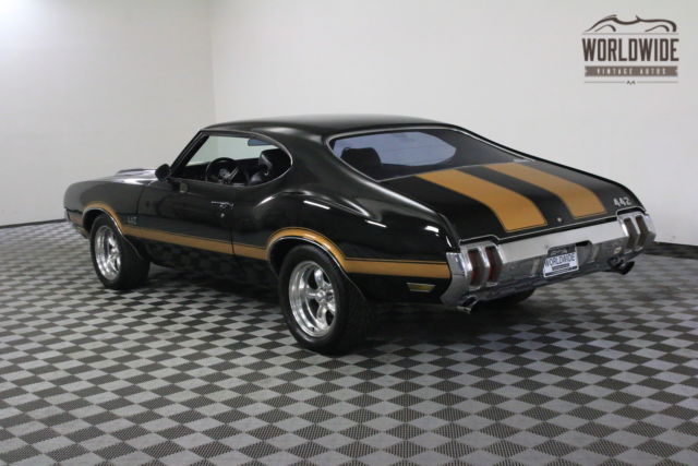 1970 Black Oldsmobile 442