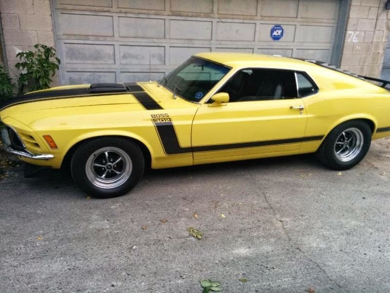 1970 Yellow Ford Mustang sportroof