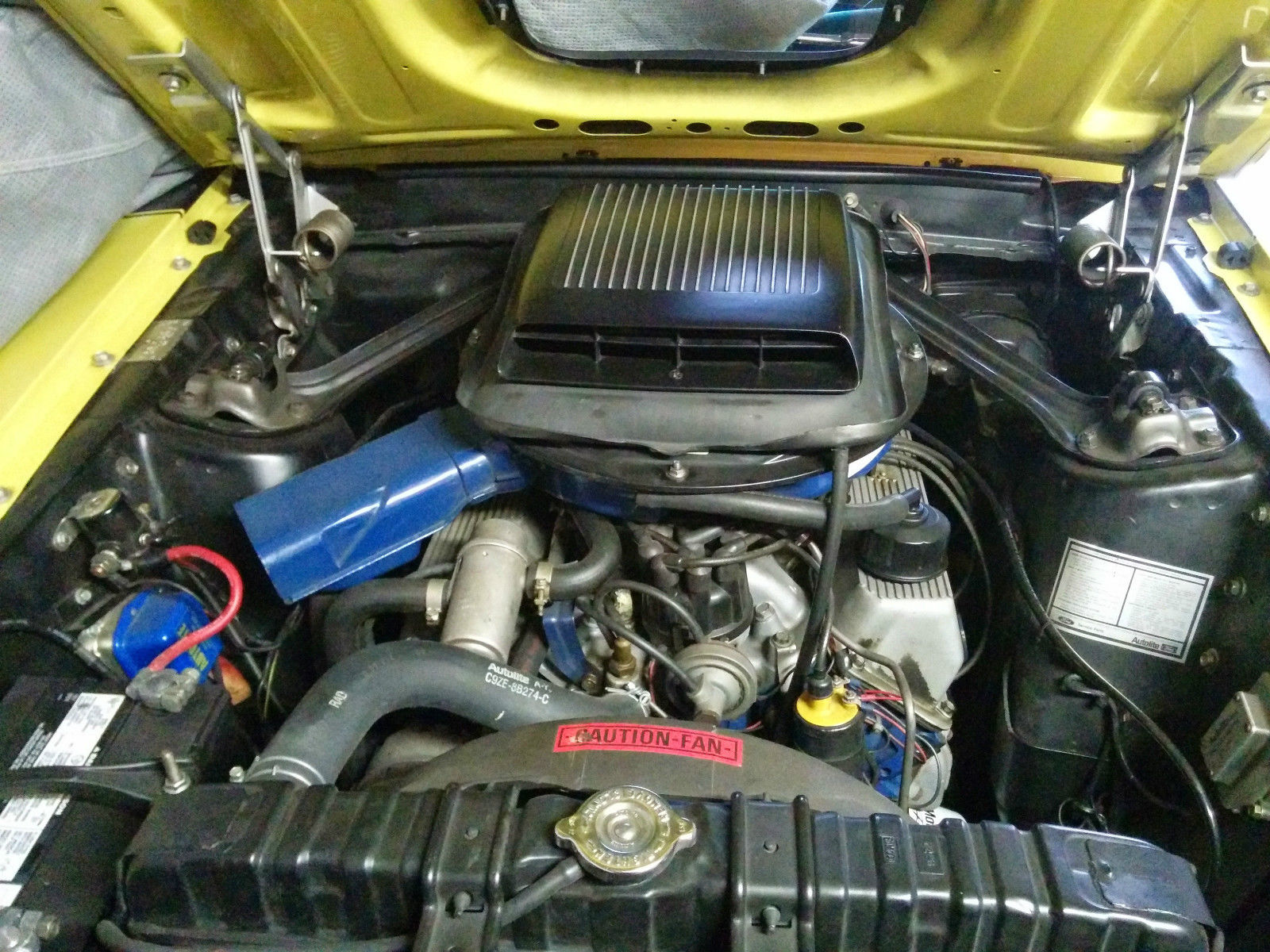 1970 Yellow Ford Mustang sportroof