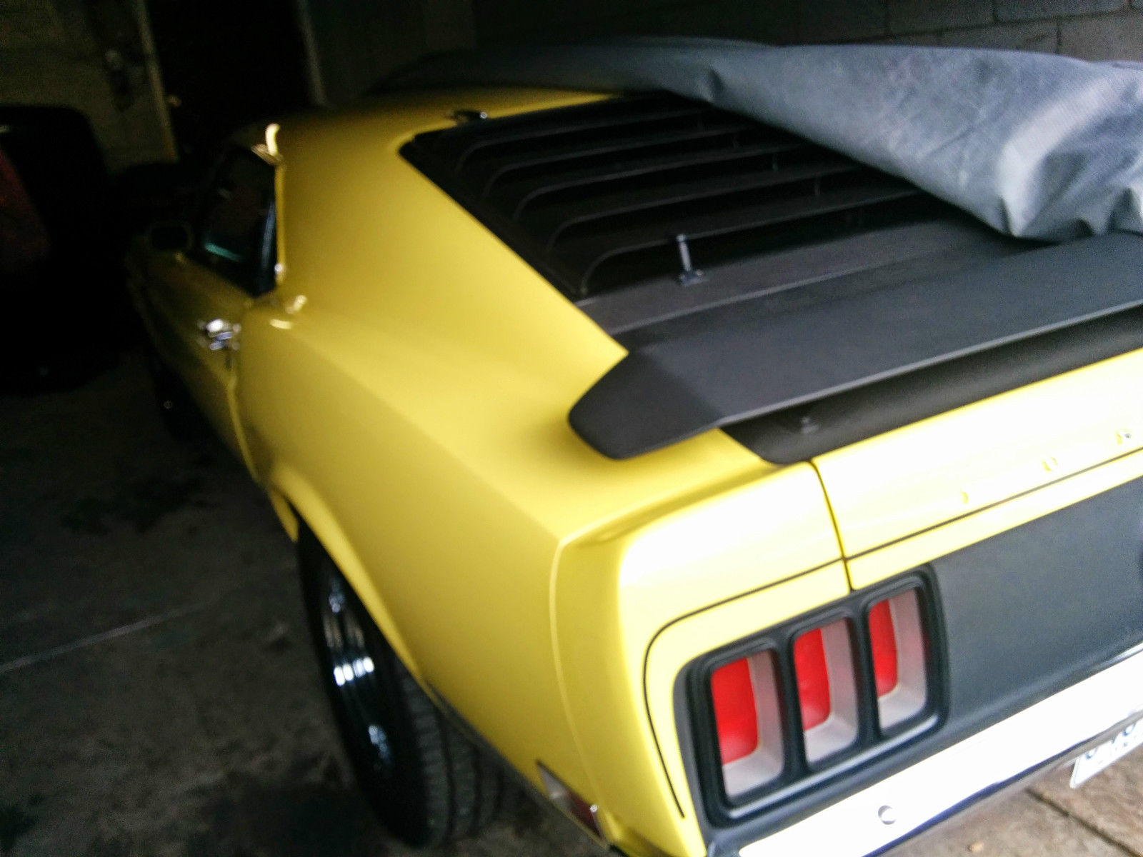 1970 Yellow Ford Mustang sportroof