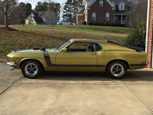 1970 LIME GREEN METALLIC Ford Mustang Fastback
