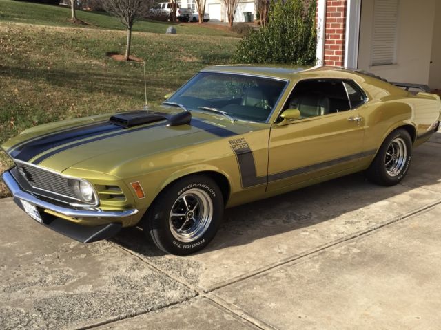 1970 LIME GREEN METALLIC Ford Mustang Fastback