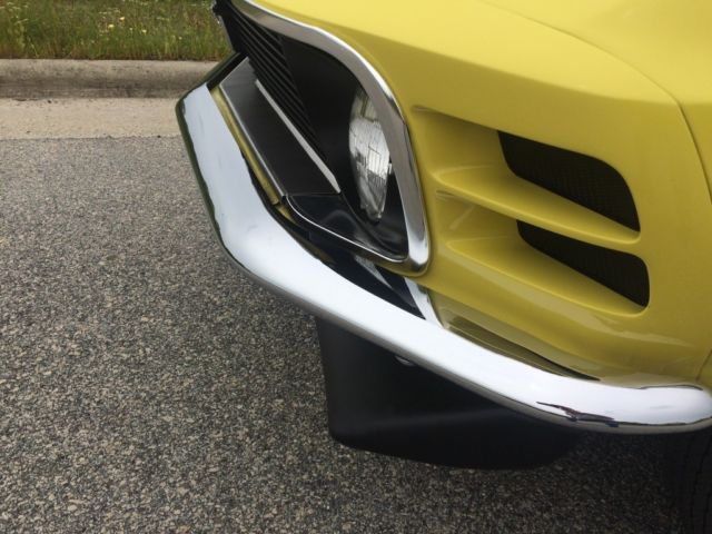 1970 Yellow Ford Mustang Fastback