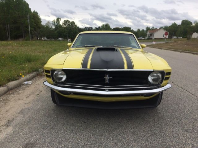 1970 Yellow Ford Mustang Fastback