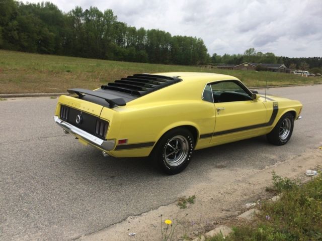 1970 Yellow Ford Mustang Fastback