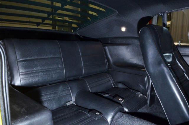 19700000 Grabber Yellow Ford Mustang Coupe