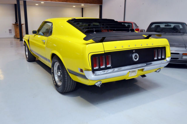 19700000 Grabber Yellow Ford Mustang Coupe