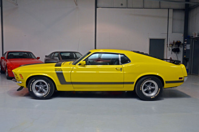 19700000 Grabber Yellow Ford Mustang Coupe