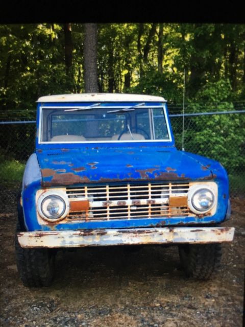 1970 Blue Ford Bronco Wagon