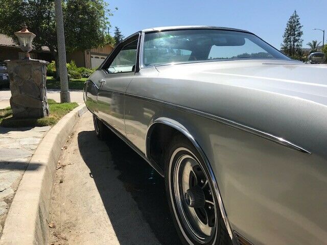1970 Silver Buick Riviera Coupe