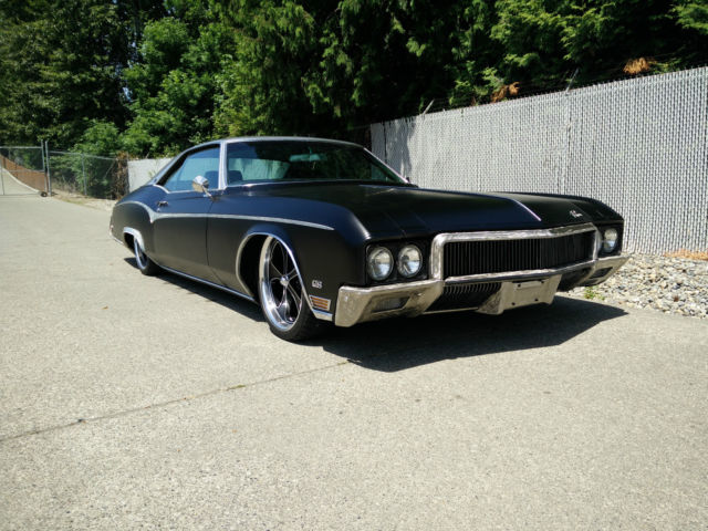 1970 Black Buick Riviera Hardtop