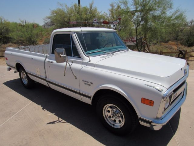 1970 White Chevrolet C-10