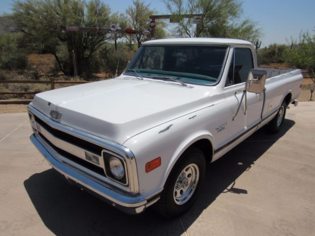 1970 White Chevrolet C-10