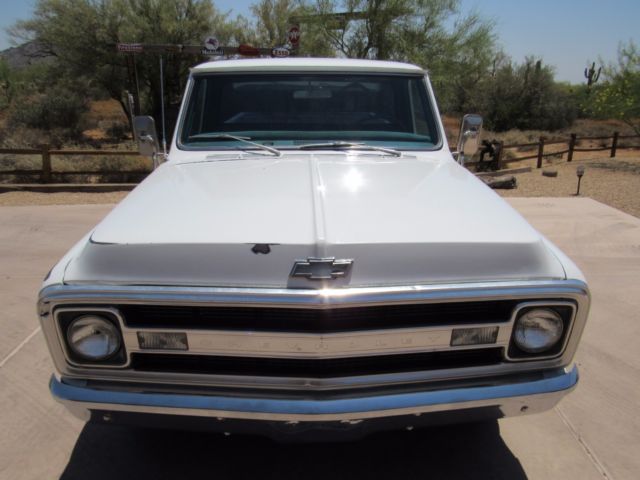 1970 White Chevrolet C-10
