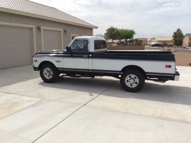 1970 Black and white Chevrolet Other Pickups Standard Cab Pickup
