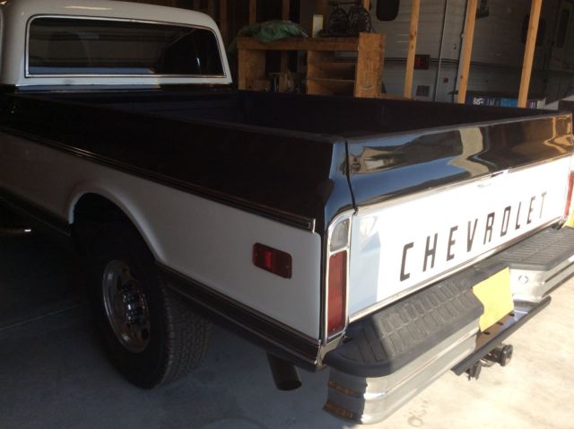 1970 Black and white Chevrolet Other Pickups Standard Cab Pickup