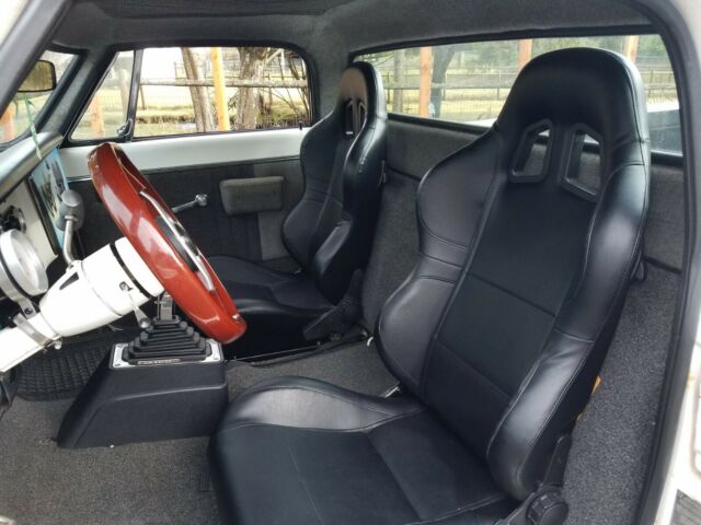 1970 White Chevrolet C-10