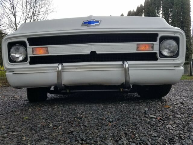 1970 White Chevrolet C-10