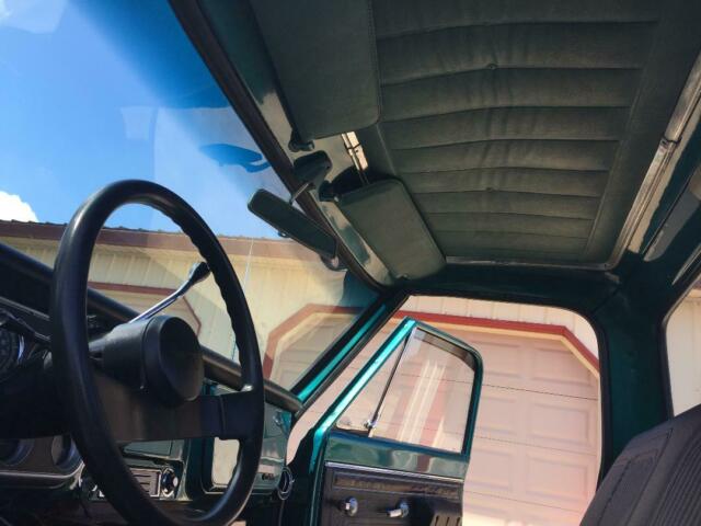 1970 Teal Chevrolet C-10 Standard Cab Pickup