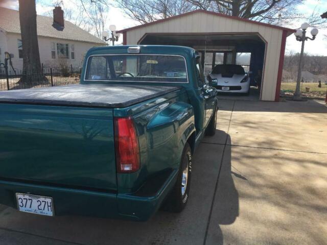 1970 Teal Chevrolet C-10 Standard Cab Pickup