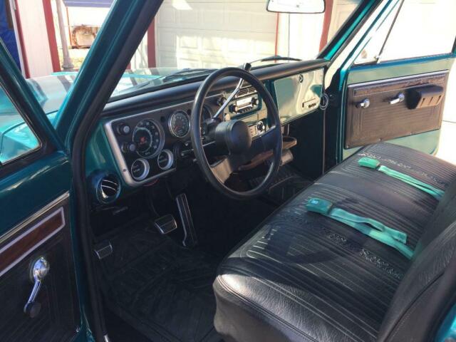 1970 Teal Chevrolet C-10 Standard Cab Pickup