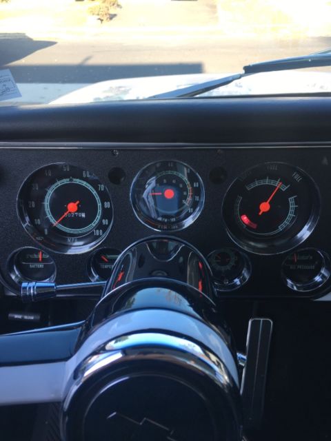 1970 White Pearl Chevrolet C-10 Standard Cab Pickup