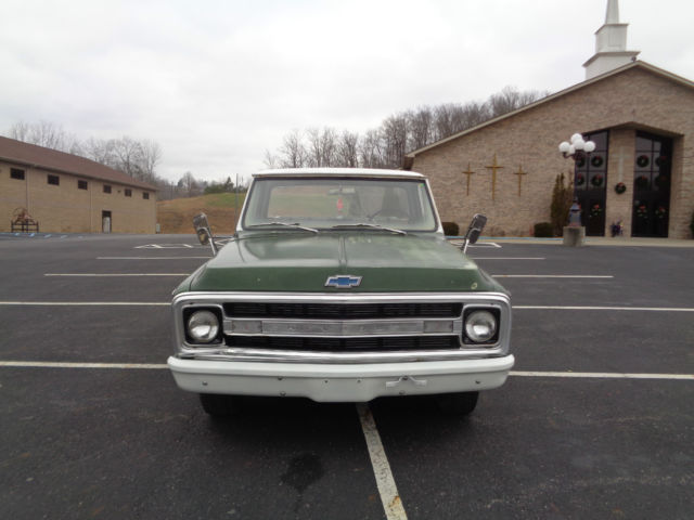 1970 green Chevrolet C-10