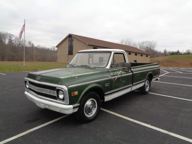 1970 green Chevrolet C-10