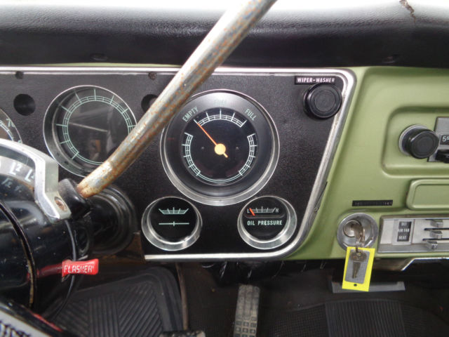 1970 green Chevrolet C-10