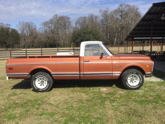 1970 Tan Chevrolet C-10 Standard Cab Pickup