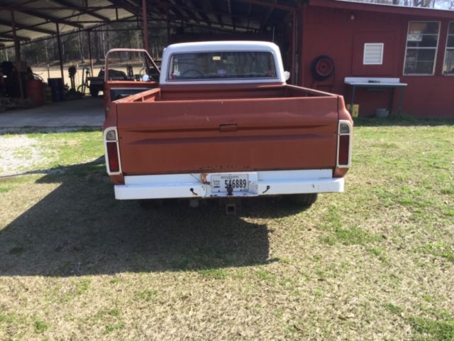 1970 Tan Chevrolet C-10 Standard Cab Pickup