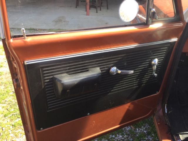 1970 Tan Chevrolet C-10 Standard Cab Pickup