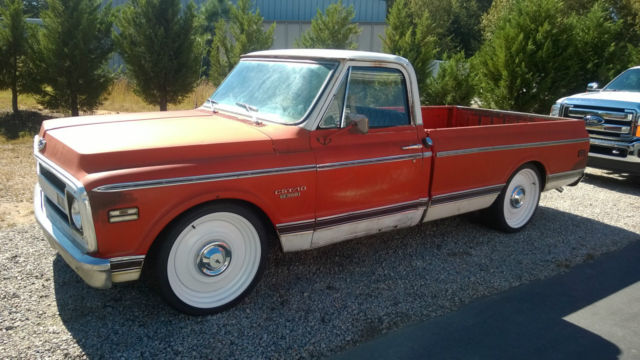 1970 orange/white Chevrolet C-10 Standard Cab Pickup