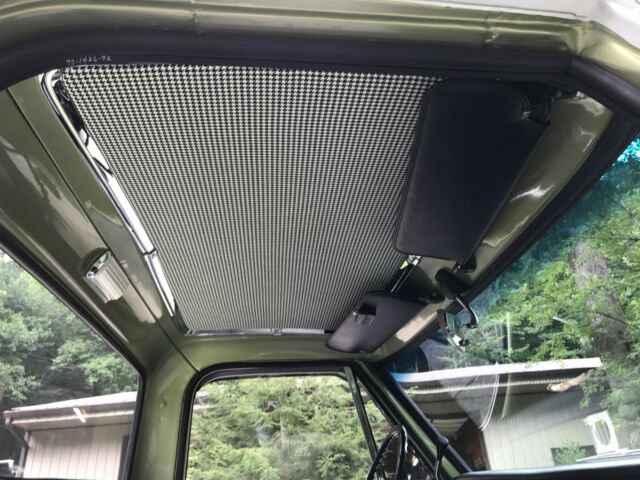 1970 Green and White Chevrolet C-10 Pickup