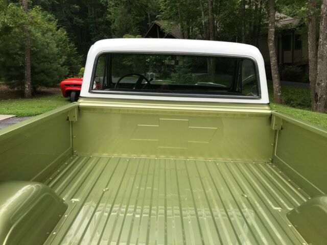 1970 Green and White Chevrolet C-10 Pickup