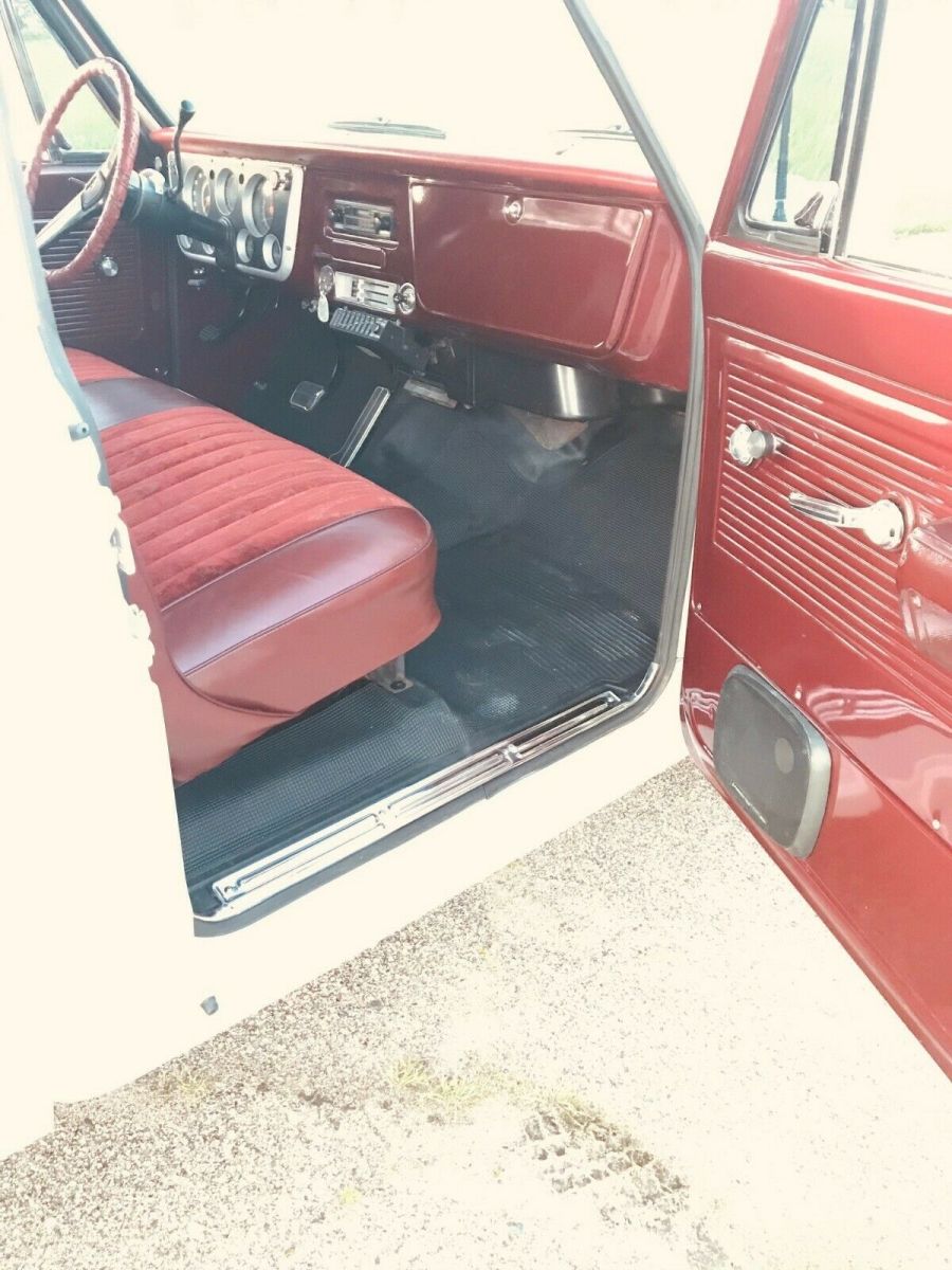 1970 White Chevrolet C-10 Cab & Chassis