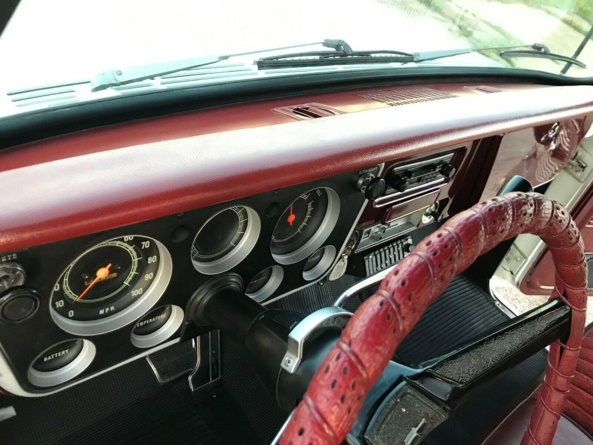 1970 White Chevrolet C-10 Cab & Chassis