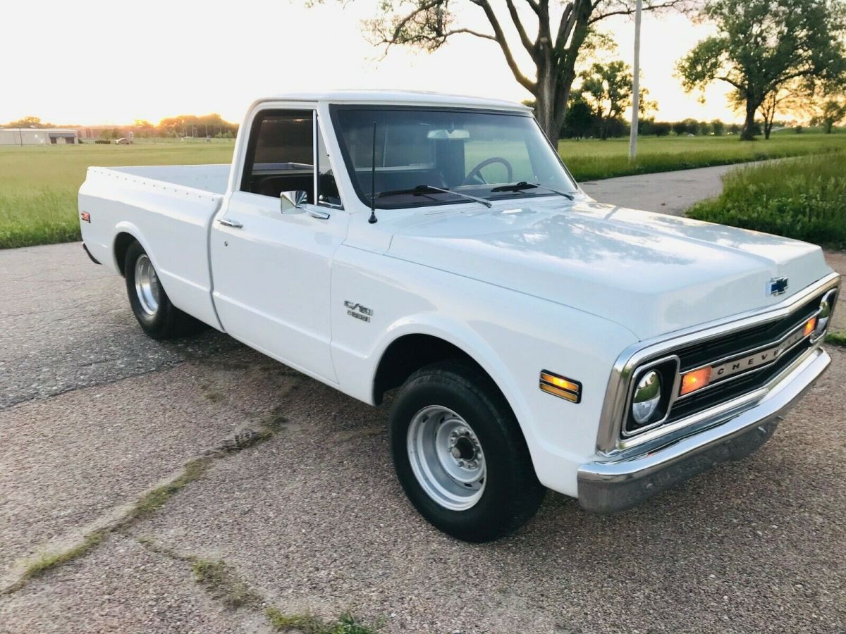 1970 White Chevrolet C-10 Cab & Chassis