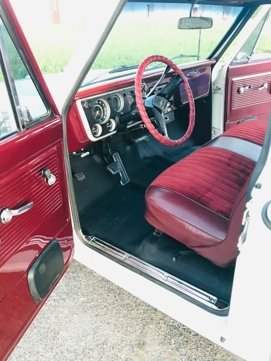 1970 White Chevrolet C-10 Cab & Chassis